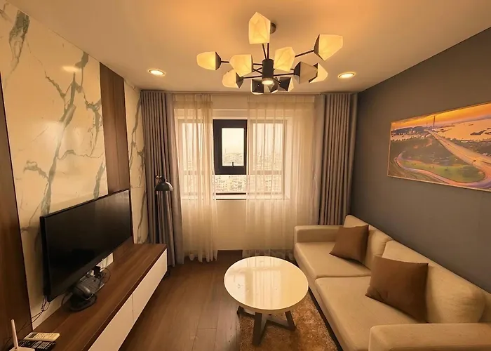 Apartment Spacious 2br In Hon Gai Center,