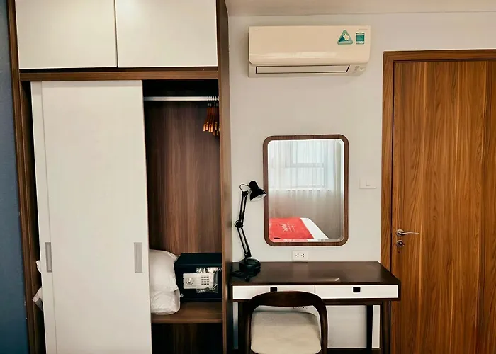 Spacious 2br In Hon Gai Center, *