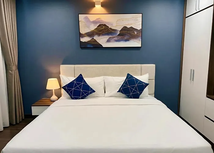 Spacious 2br In Hon Gai Center, *