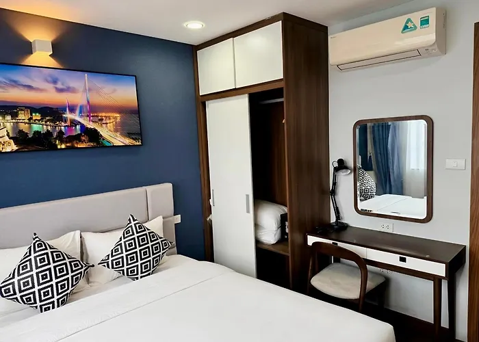 Spacious 2br In Hon Gai Center,
