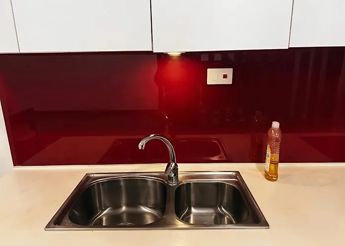 Spacious 2br In Hon Gai Center,