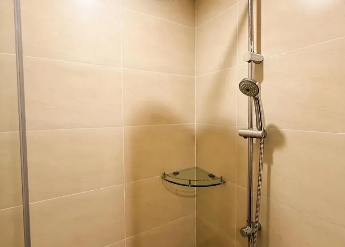 Spacious 2br In Hon Gai Center, *