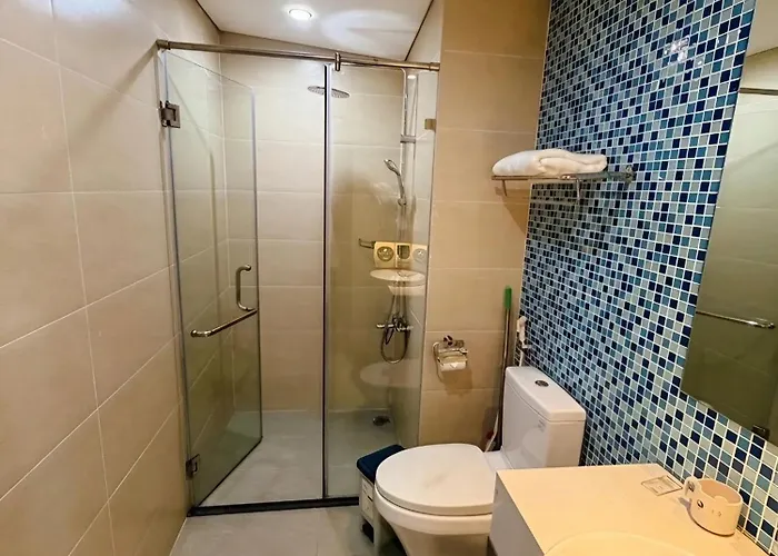 Spacious 2br In Hon Gai Center, Apartment