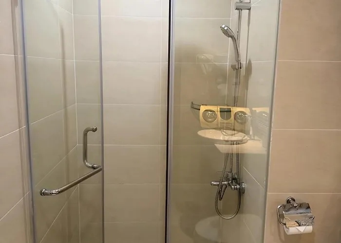 Spacious 2br In Hon Gai Center,