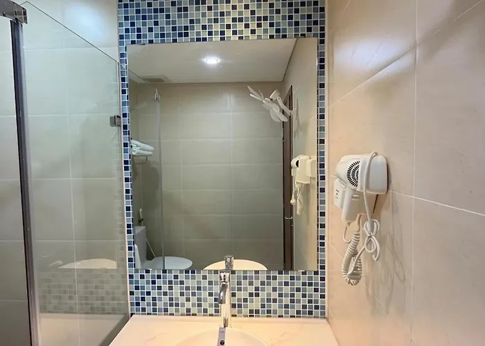 Spacious 2br In Hon Gai Center, *
