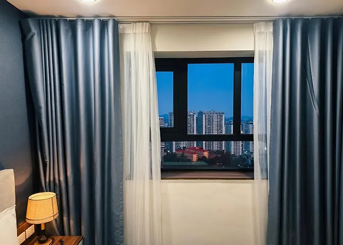 Apartment Spacious 2br In Hon Gai Center, *