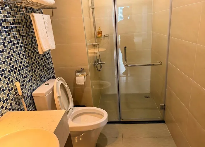 Apartment Spacious 2br In Hon Gai Center,