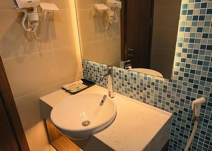 Spacious 2br In Hon Gai Center, Apartment