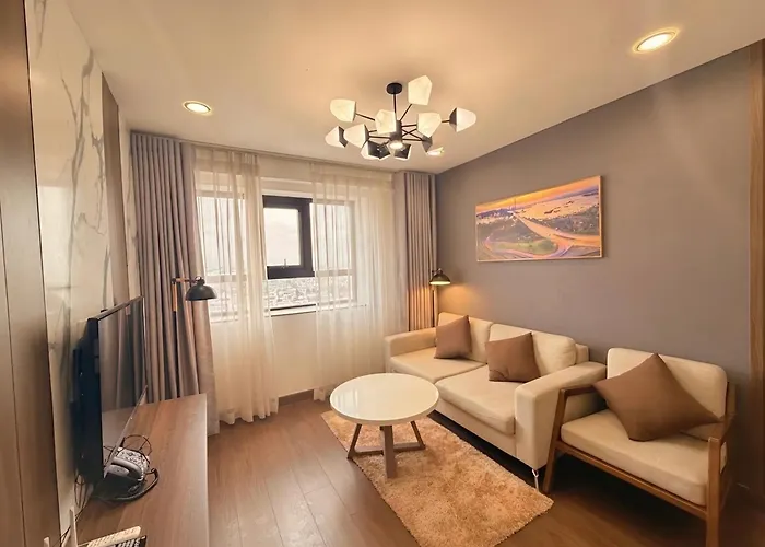 Spacious 2br In Hon Gai Center, Apartment *