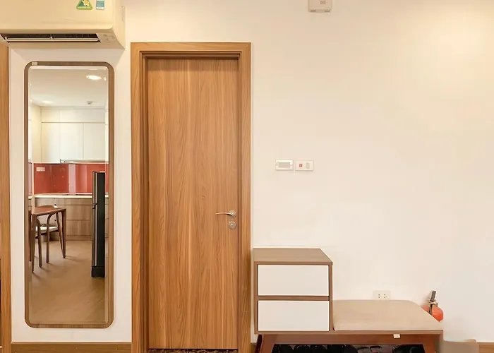 Spacious 2br In Hon Gai Center, *